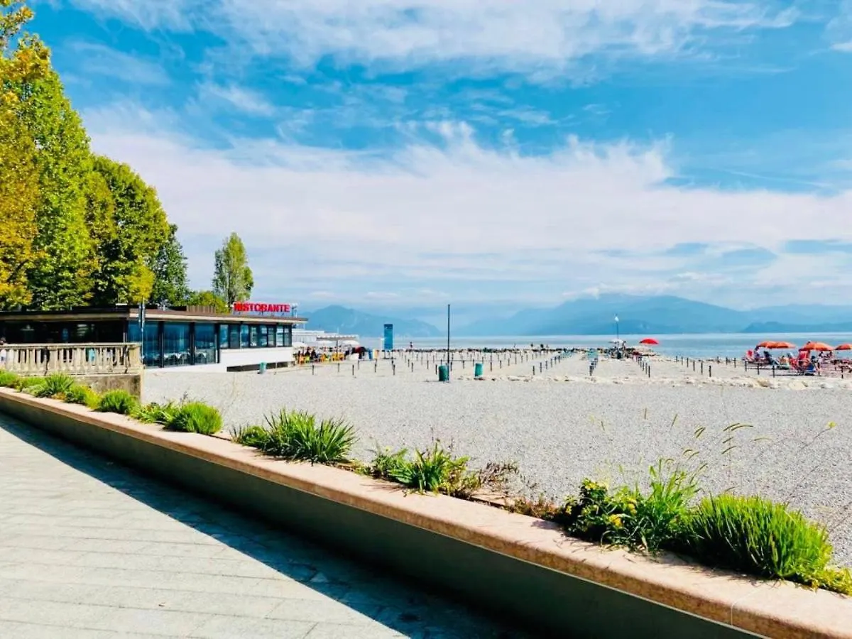 Sunshine on Garda Lake - Private Apartment Desenzano del Garda